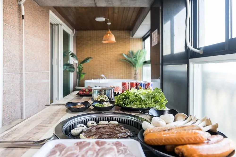 Stay Moon Spa Pension Ganghwa