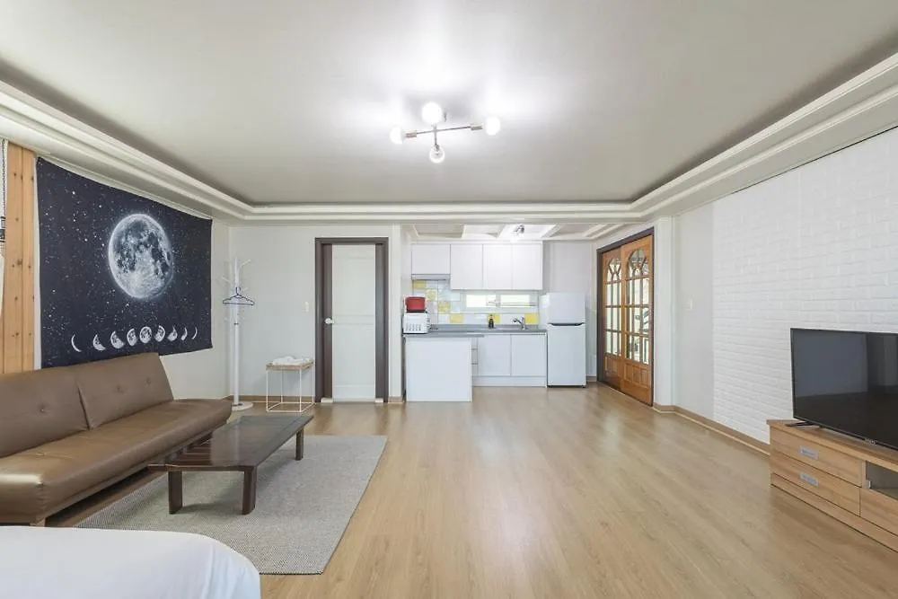 Stay Moon Spa Pension Ganghwa Guest house