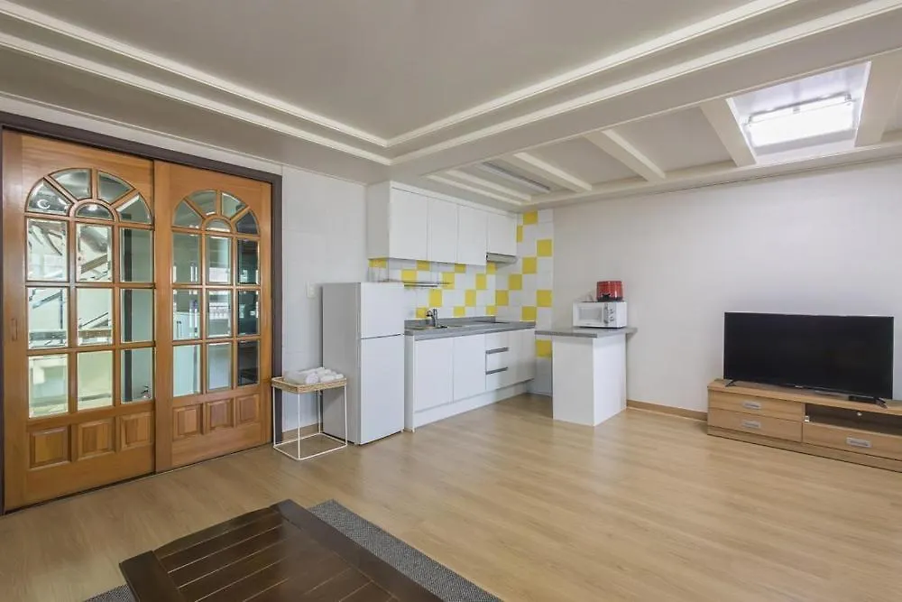 Guest house Stay Moon Spa Pension Ganghwa